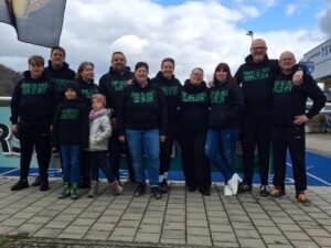 Heuboden sponsert „3. Halbzeit“ neue Hoodies
