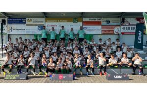 Trainieren wie die Profis – FCA-Fußballschule beim TSV